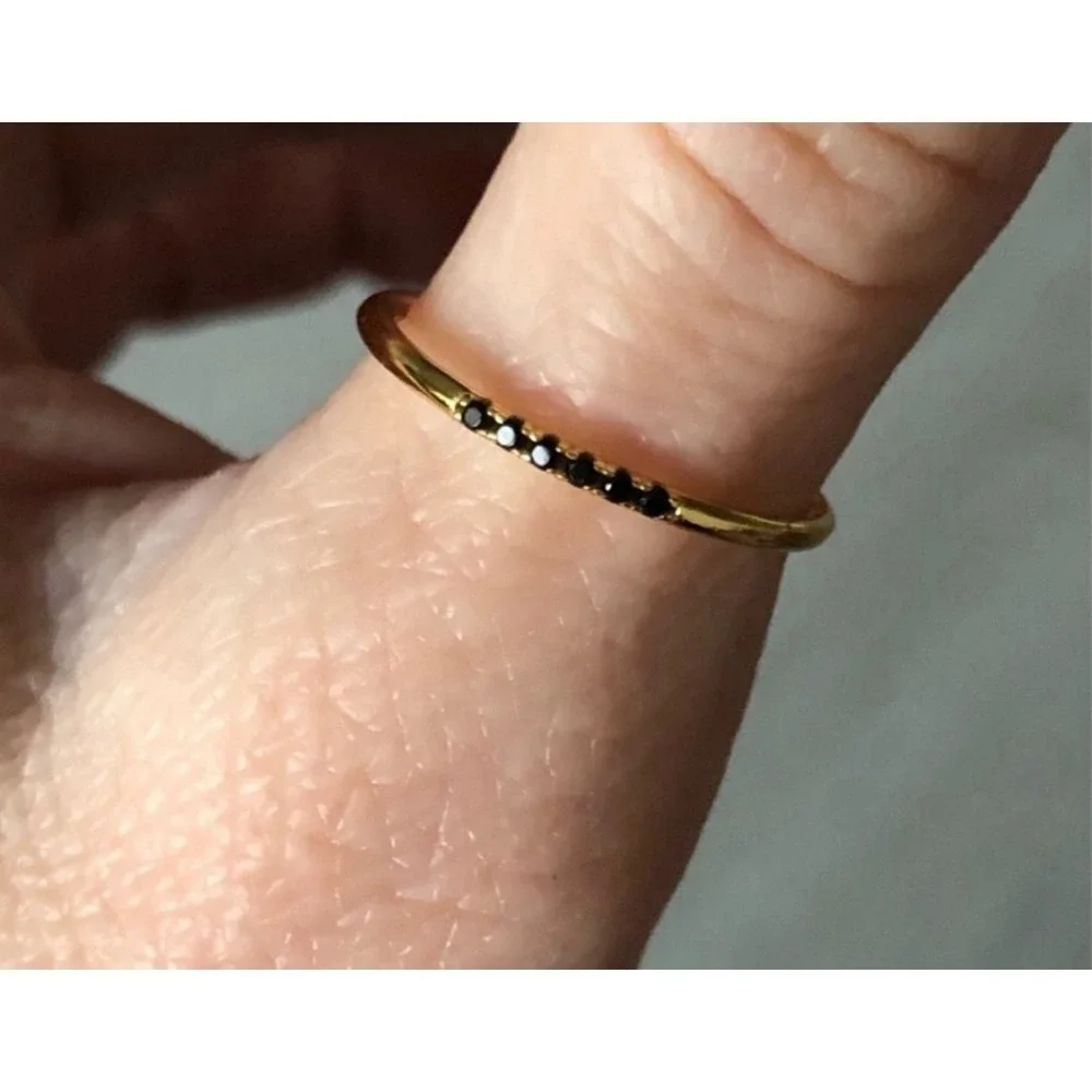 NEW Women's Dainty 14k Gold Plated S925 Black‎ Melee Diamond Ring Size 6